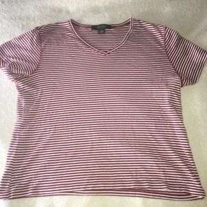 NWOT BANANA REPUBLIC STRIPED V NECK TEE